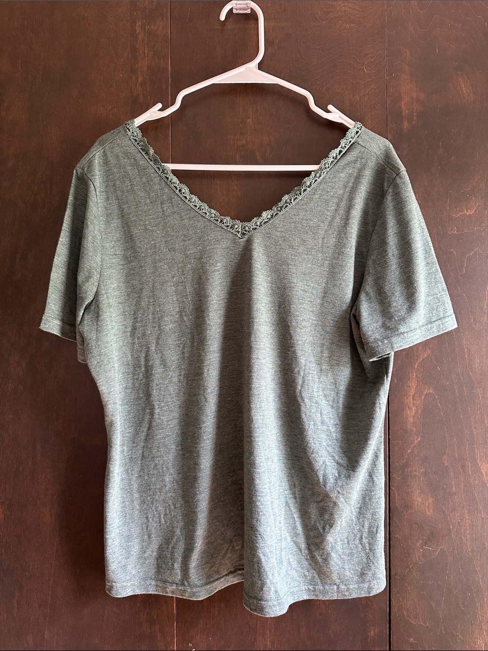 Lace-Trim Back Button V-Neck Short Sleeve Tee